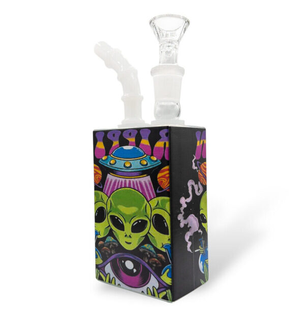 green aliens juice box